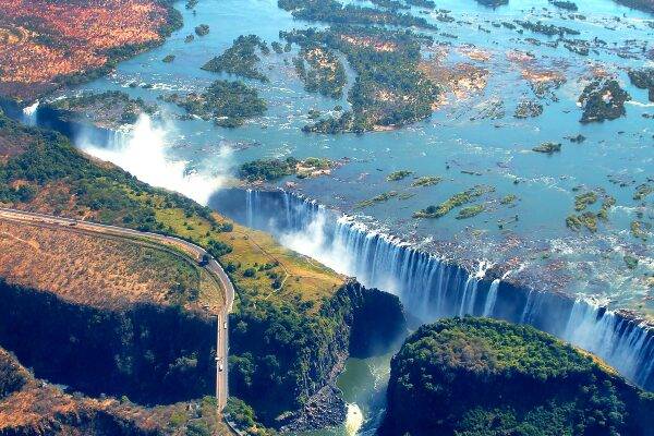 VICTORIA FALLS