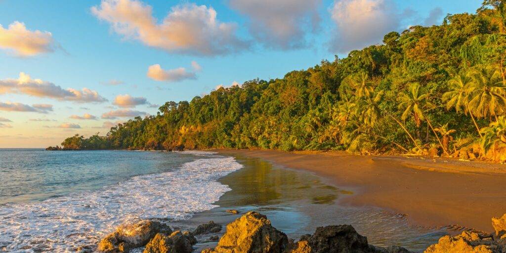 CABECERA COSTA RICA CON CORCOVADO